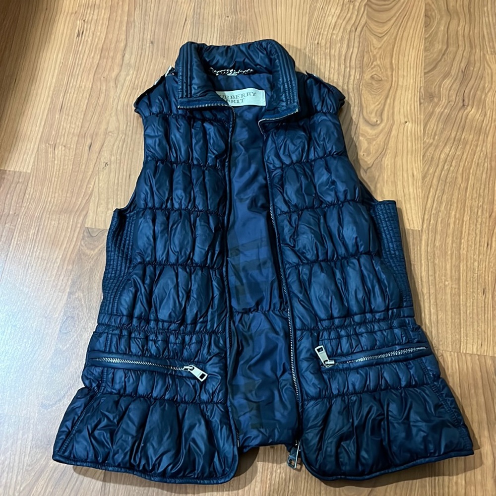 Gorgeous Burberry Vest. Perfect condition.